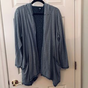 Cable & Gauge cardigan with hood